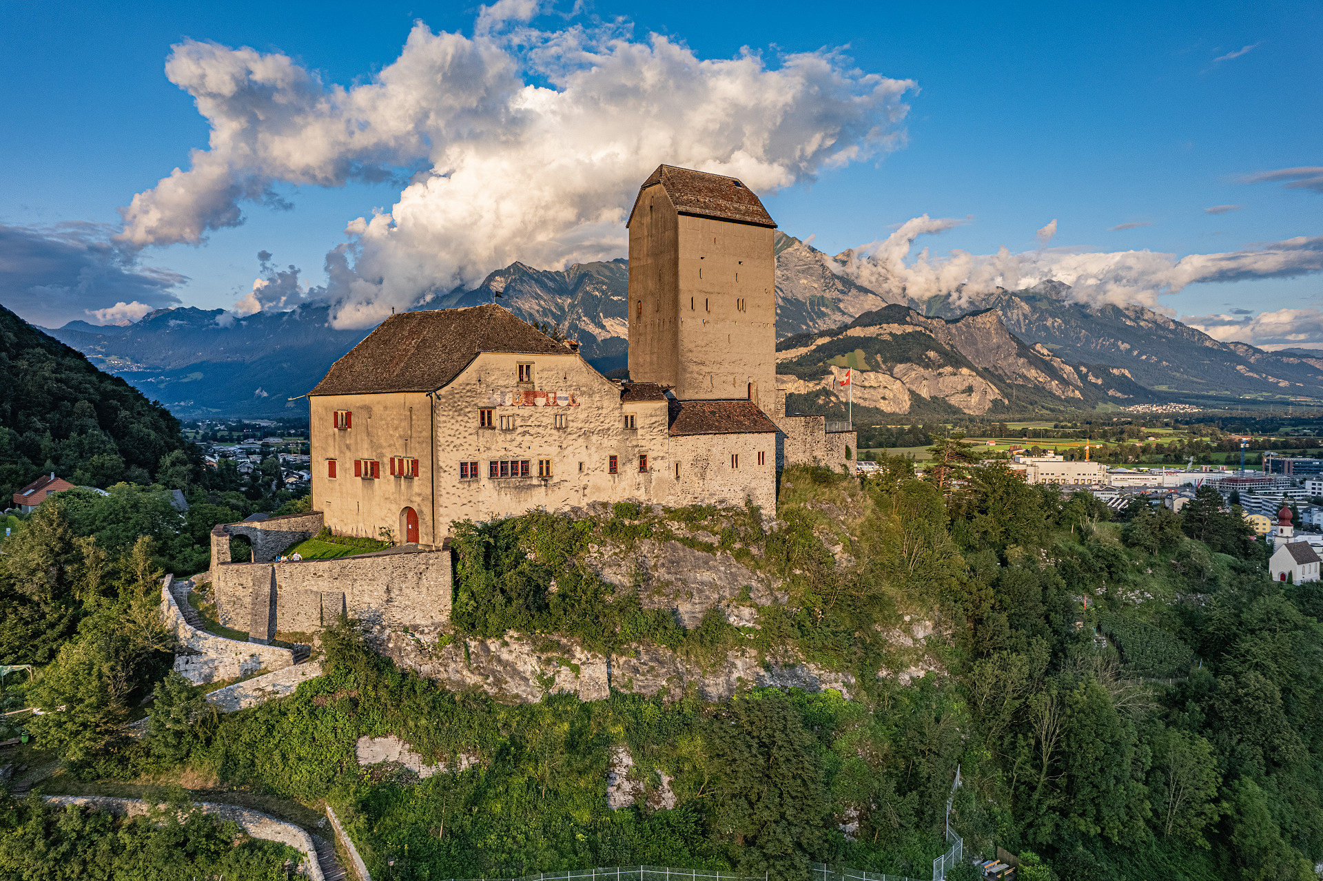 
          Schloss Sargans
          Bild 1