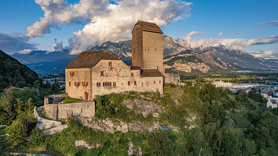 
        Schloss Sargans
        Bild 1