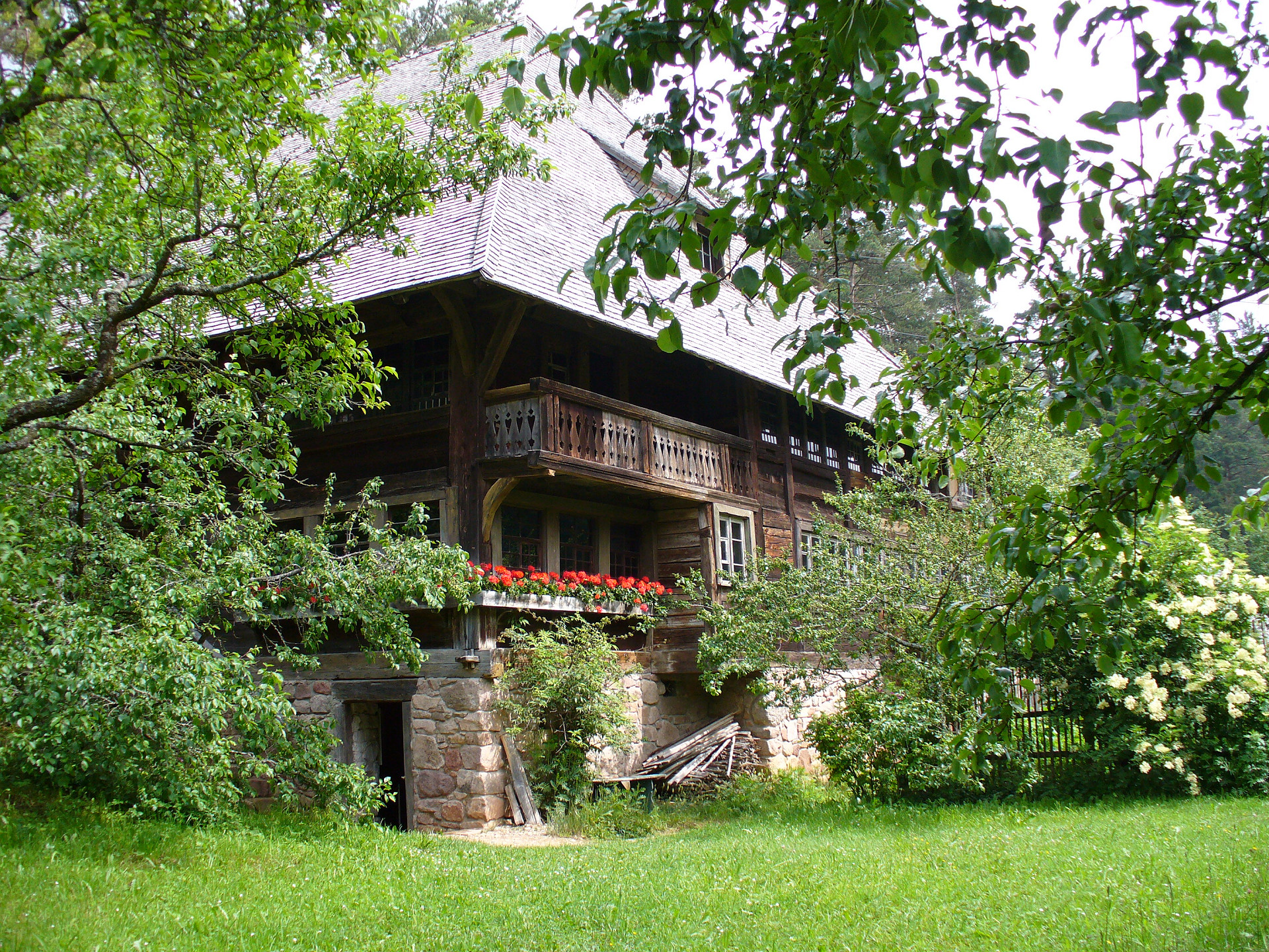
          Freilichtmuseum Neuhausen ob Eck
          Bild 1
