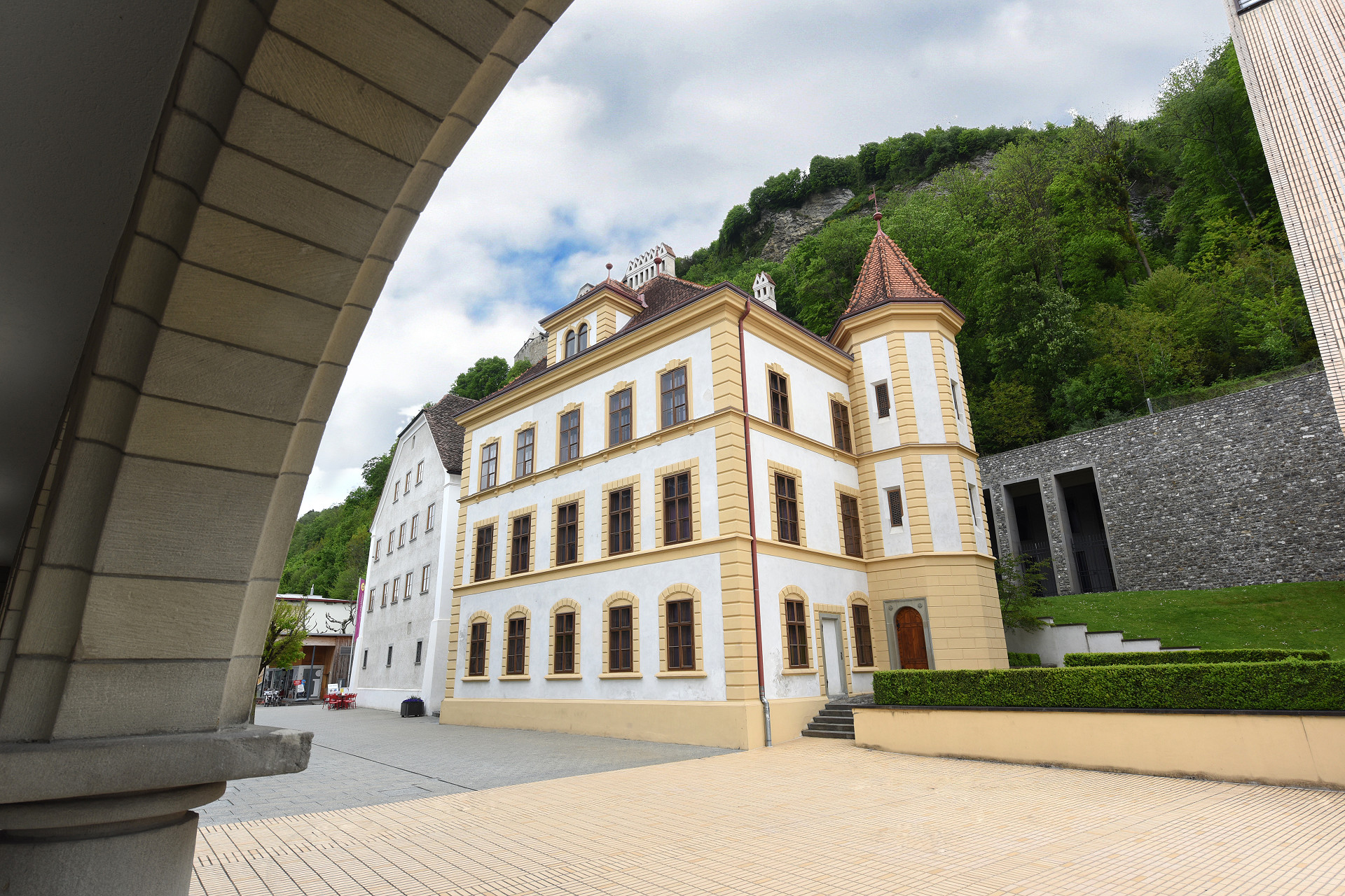 
          Liechtensteinisches LandesMuseum
          Bild 1