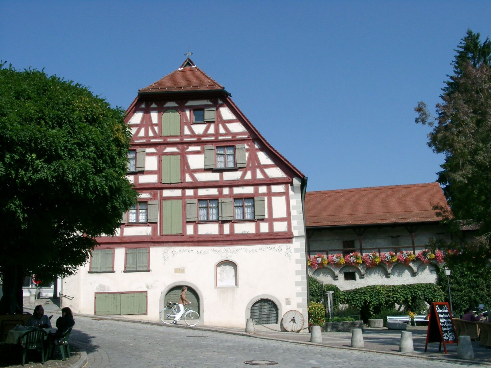 
          Städtische Museen in der Eselmühle
          Bild 1