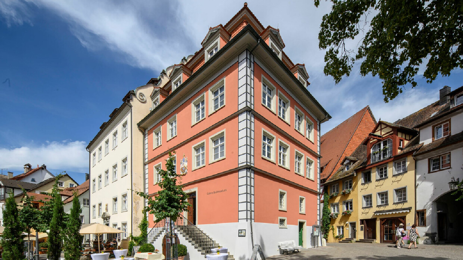 
          ROTES HAUS I MEERSBURG
          Bild 1